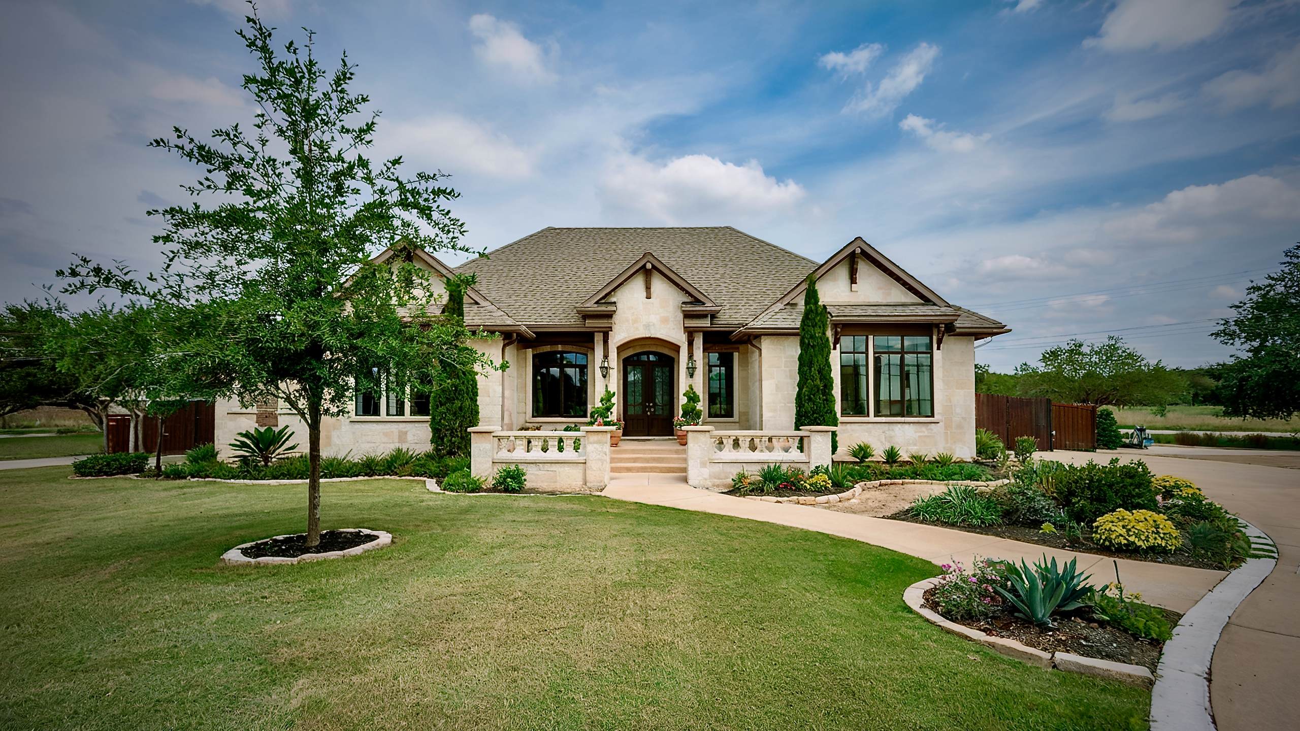Beautiful landscaped home in Central Texas
